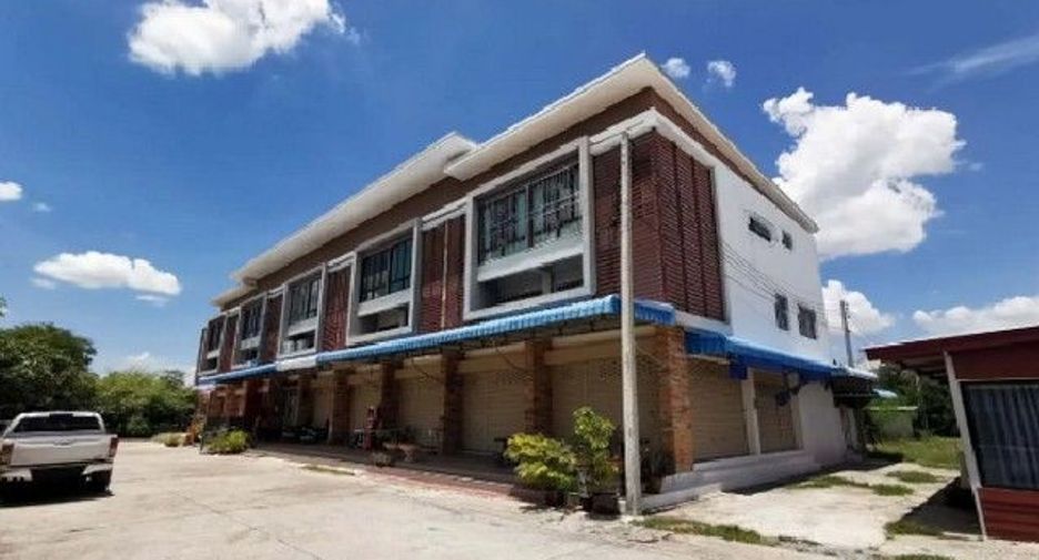 For sale 1 bed retail Space in Chok Chai, Nakhon Ratchasima