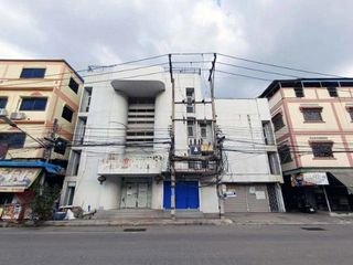Haus zum Kauf mit 1 Zimmer in Tha Tako, Nakhon Sawan