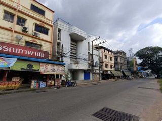 Haus zum Kauf mit 1 Zimmer in Tha Tako, Nakhon Sawan