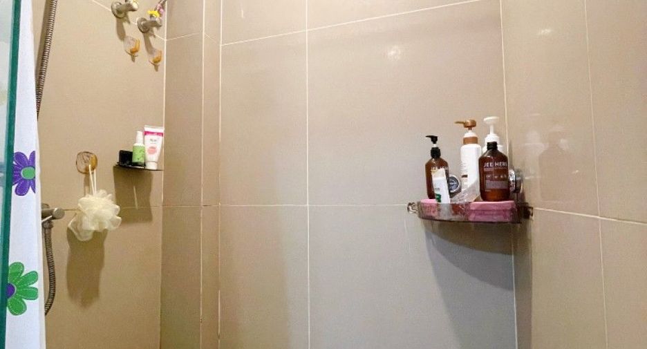 For sale 1 bed condo in Mueang Chon Buri, Chonburi