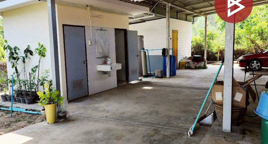 Terreno en alquiler y en venta en Tha Yang, Phetchaburi