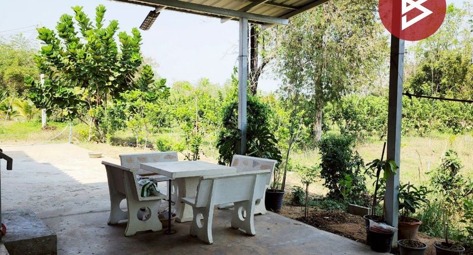 Terreno en alquiler y en venta en Tha Yang, Phetchaburi
