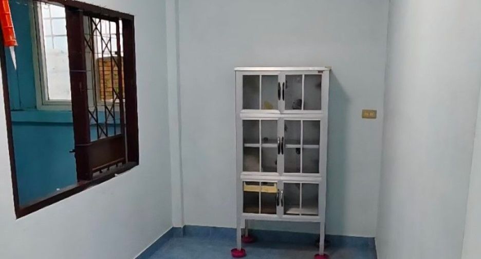 For sale 2 bedrooms townhouse in Mueang Chon Buri, Chonburi