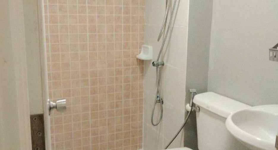 For sale 1 bed condo in Lat Krabang, Bangkok