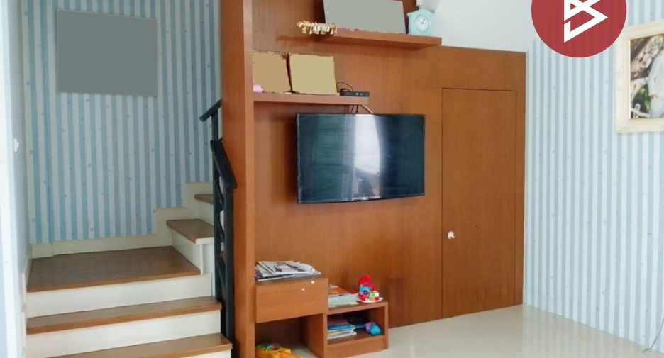 For sale 3 bedrooms townhouse in Si Racha, Chonburi