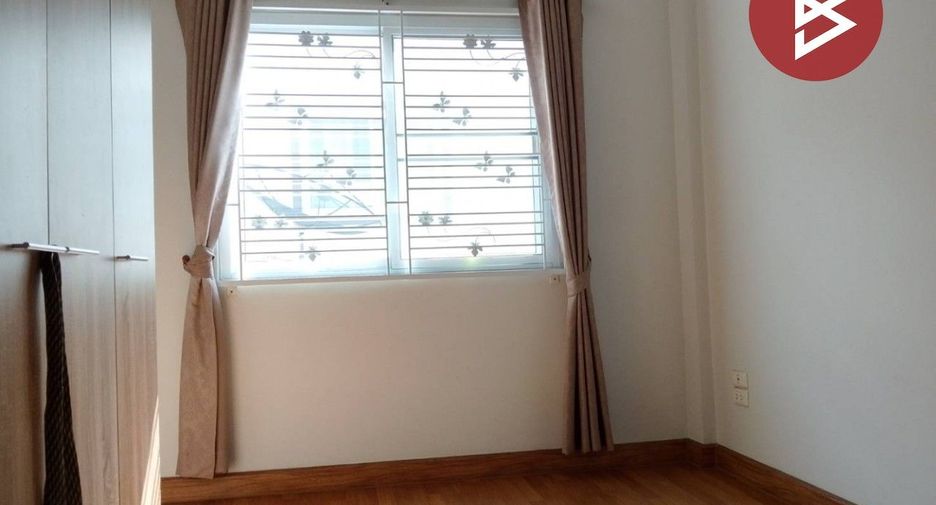 For sale 3 bedrooms townhouse in Si Racha, Chonburi