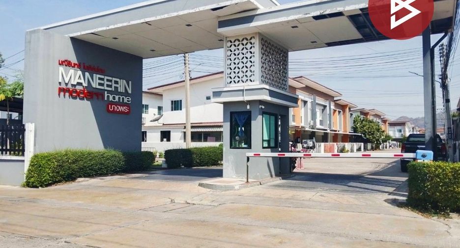 For sale 3 bedrooms townhouse in Si Racha, Chonburi