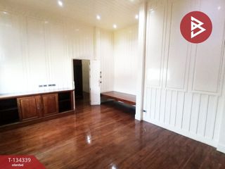 For sale 6 bedrooms house in Khlong Luang, Pathum Thani