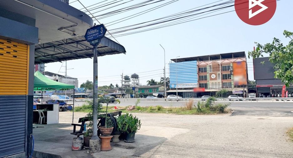 出售 2 卧室 联排别墅 在 Si Racha, Chon Buri