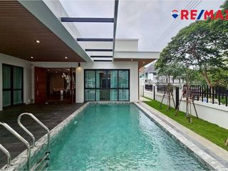 For sale 4 bedrooms house in Bang Lamung, Chonburi