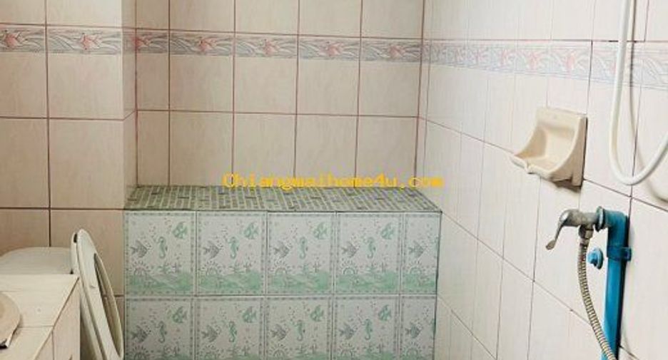 For rent 4 bedrooms house in Saraphi, Chiang Mai