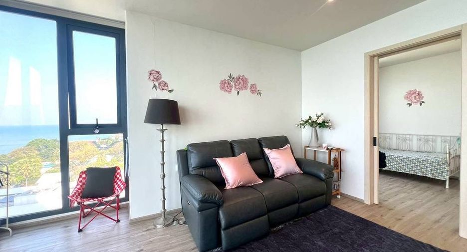For rent 2 bedrooms condo in North Pattaya, Pattaya