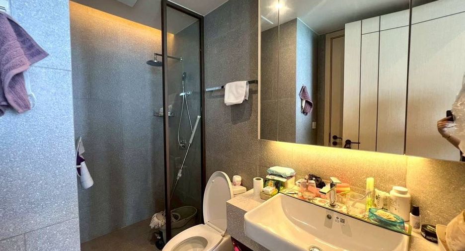 For rent 2 bedrooms condo in North Pattaya, Pattaya