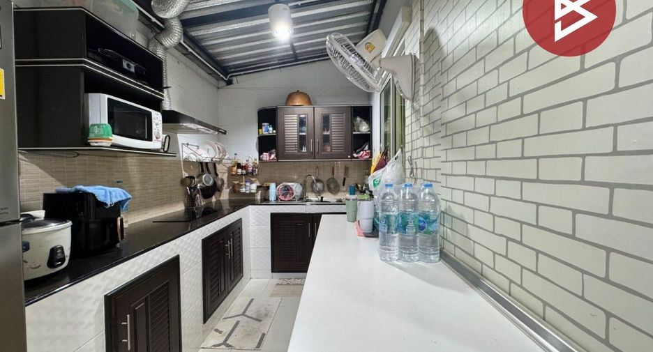 For sale 3 bedrooms townhouse in Bang Bo, Samut Prakan