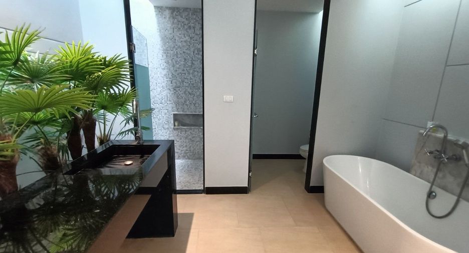 For sale 3 bedrooms villa in Thalang, Phuket