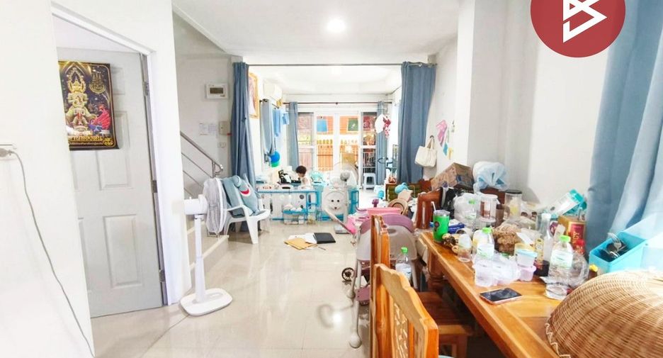 出售 4 卧室 联排别墅 在 Mueang Samut Prakan, Samut Prakan