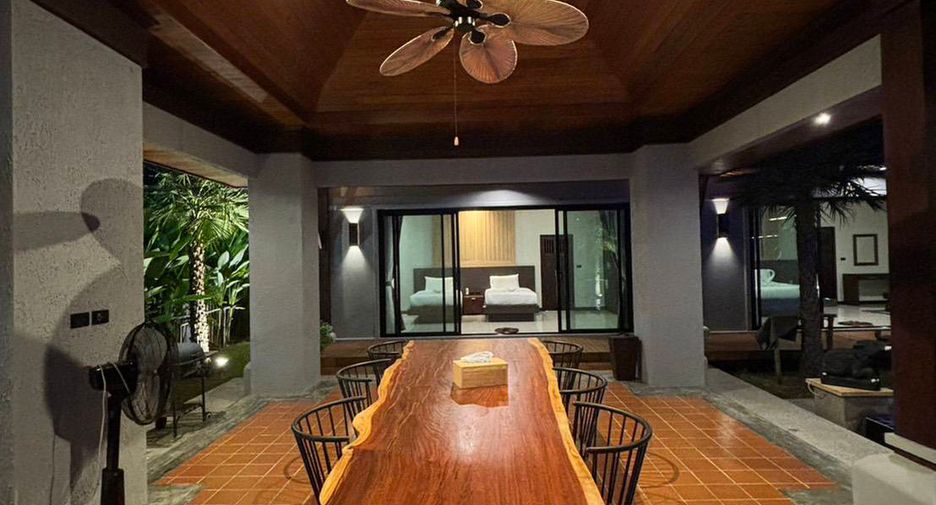 For rent 3 bedrooms villa in Mueang Phuket, Phuket