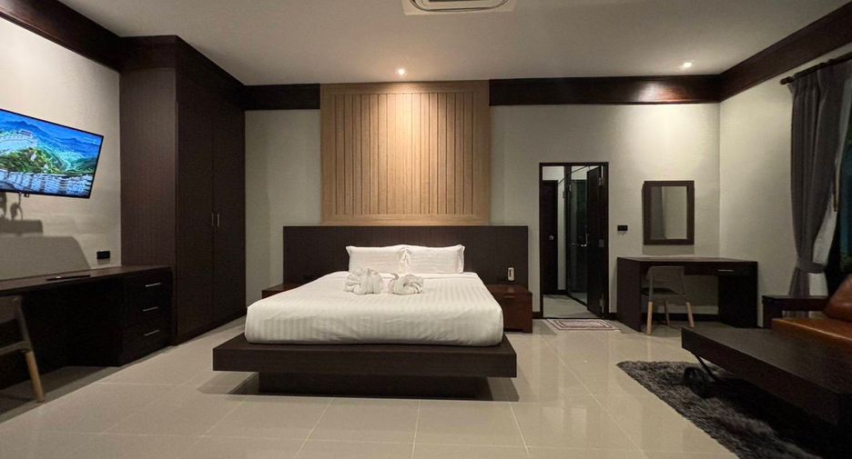 For rent 3 bedrooms villa in Mueang Phuket, Phuket