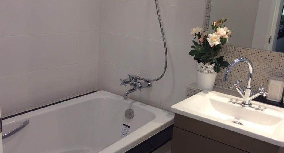 For sale 2 bedrooms condo in Phra Khanong, Bangkok