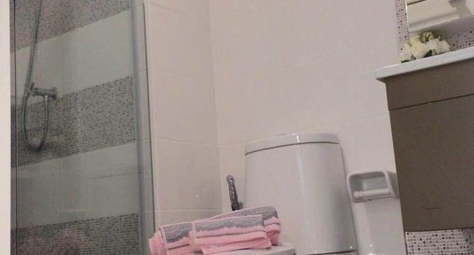 For sale 2 bedrooms condo in Phra Khanong, Bangkok