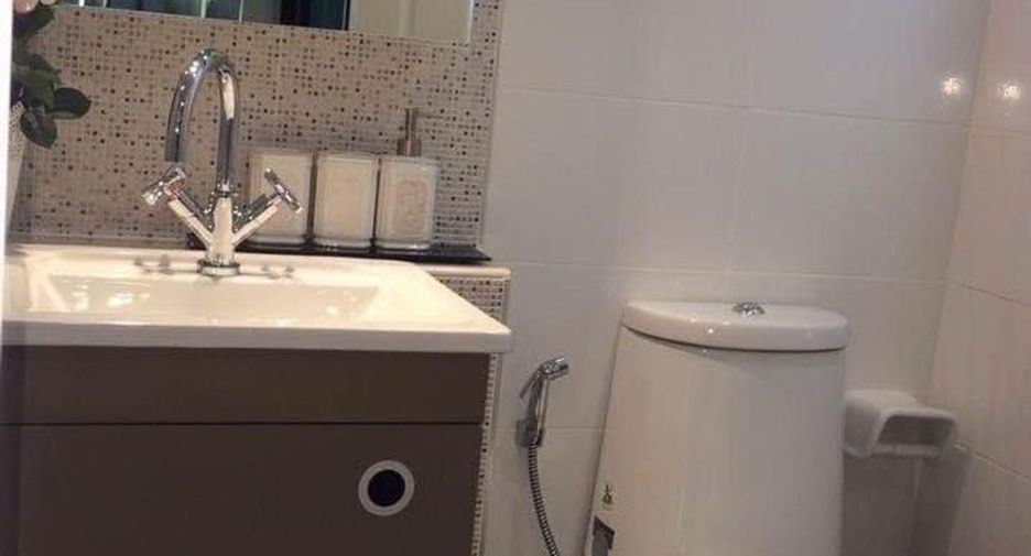 For sale 2 bedrooms condo in Phra Khanong, Bangkok