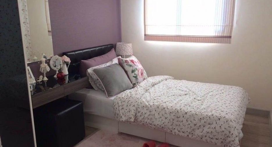 For sale 2 bedrooms condo in Phra Khanong, Bangkok
