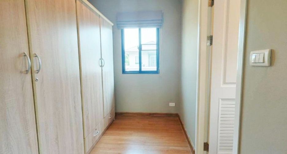 For sale 4 bedrooms house in Pak Kret, Nonthaburi