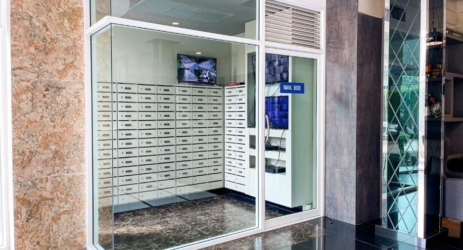 For sale 1 bed condo in Wang Thonglang, Bangkok