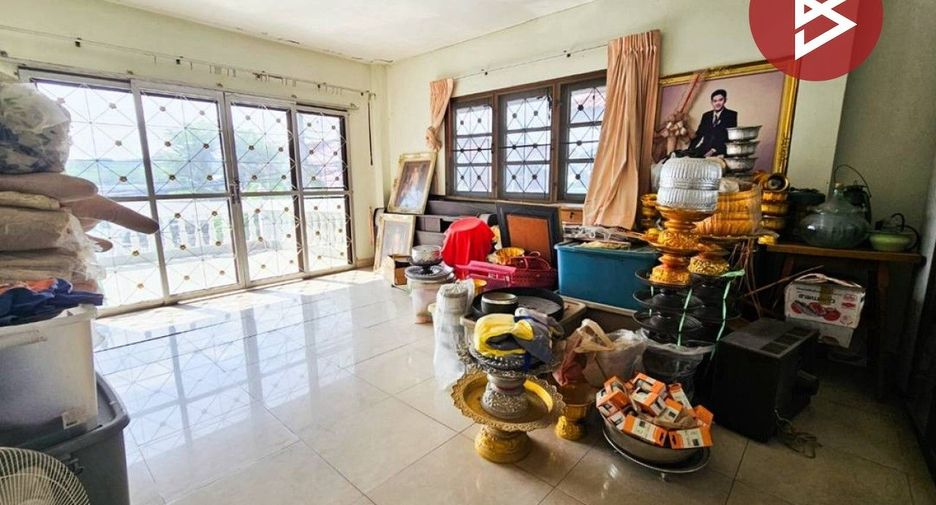 For sale 4 ベッドルーム house in Mueang Samut Prakan, Samut Prakan
