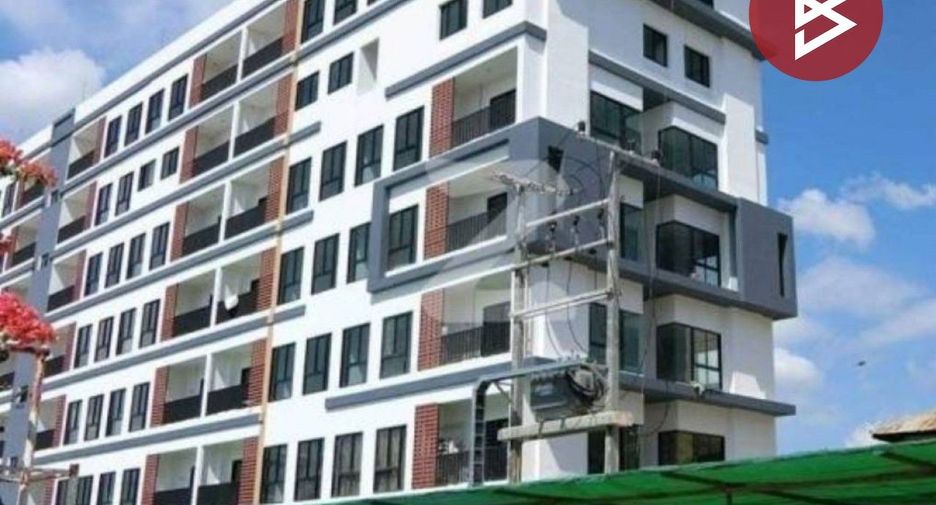 For sale 1 bed condo in Mueang Nakhon Sawan, Nakhon Sawan