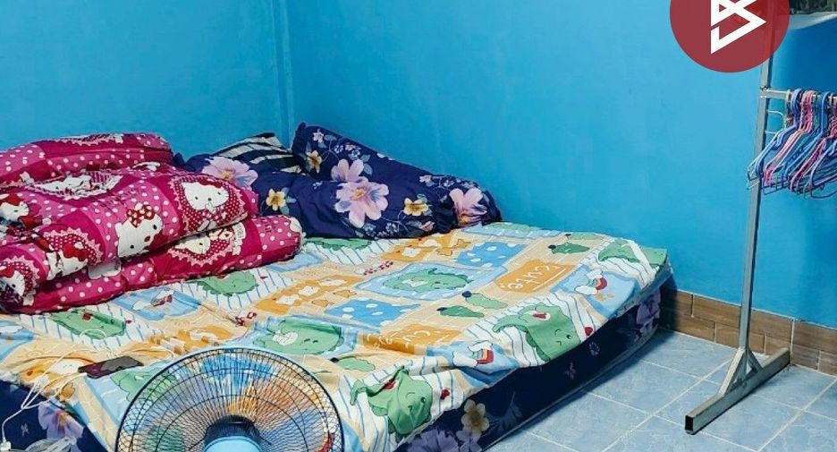 For sale 2 bedrooms townhouse in Sam Phran, Nakhon Pathom