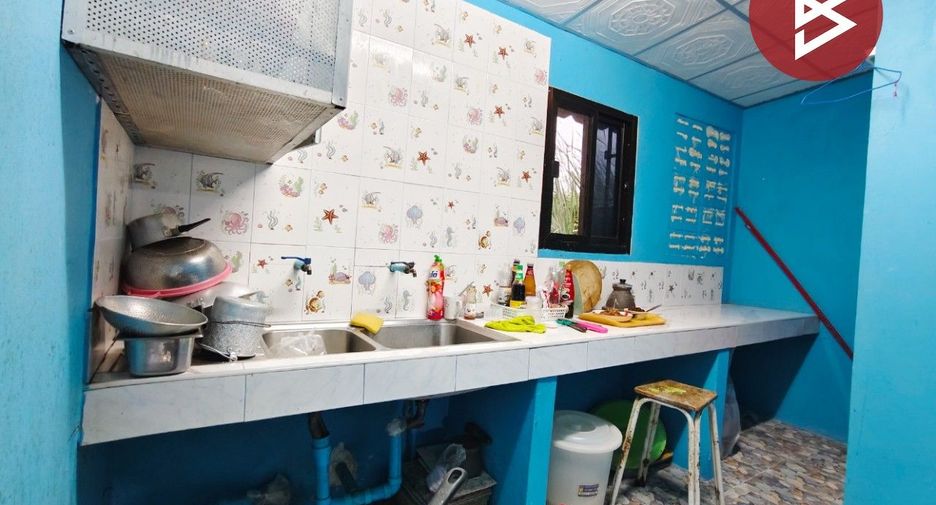 For sale 2 bedrooms townhouse in Sam Phran, Nakhon Pathom