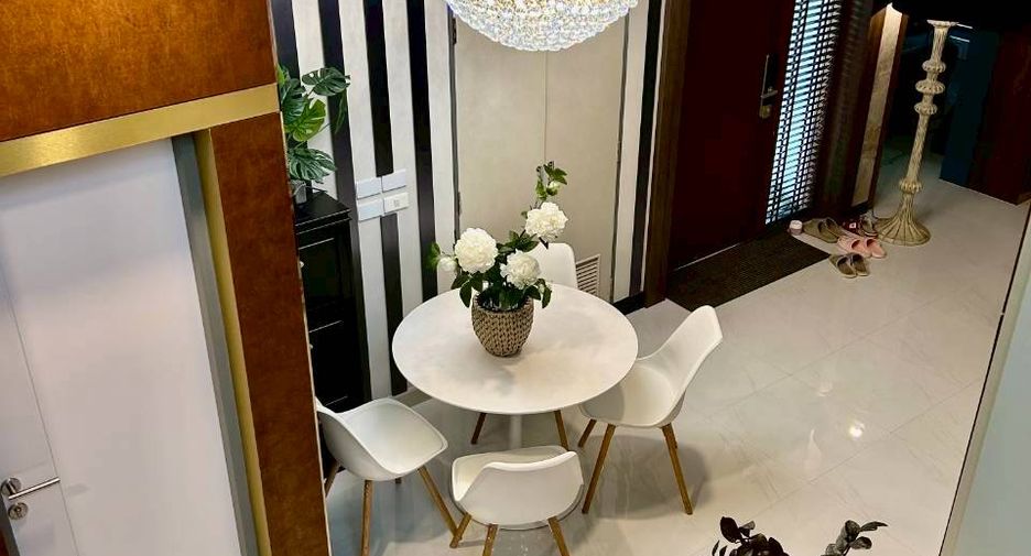 Casa en venta de 5 habitaciones en Bang Phli, Samut Prakan