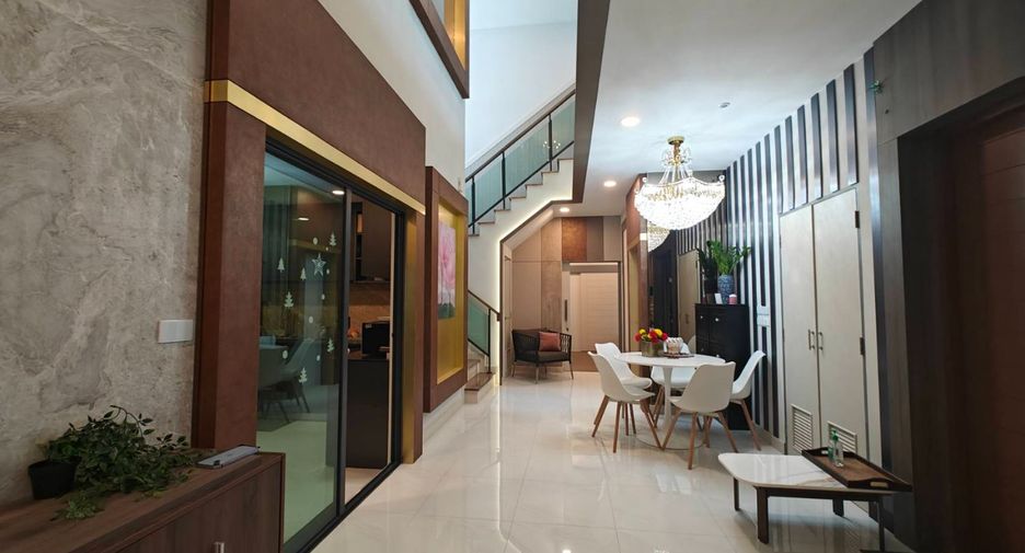 Casa en venta de 5 habitaciones en Bang Phli, Samut Prakan