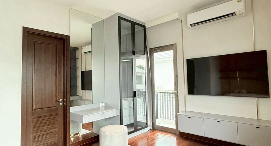 For rent and for sale 4 bedrooms villa in Suan Luang, Bangkok