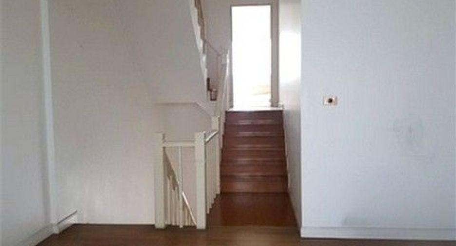 For sale 1 bed townhouse in Lat Krabang, Bangkok