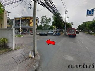 For sale 1 Beds townhouse in Khan Na Yao, Bangkok