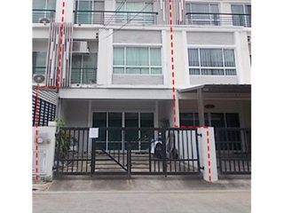 For sale 1 Beds townhouse in Khan Na Yao, Bangkok