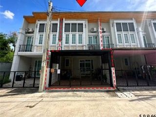 For sale 1 bed townhouse in Lak Si, Bangkok