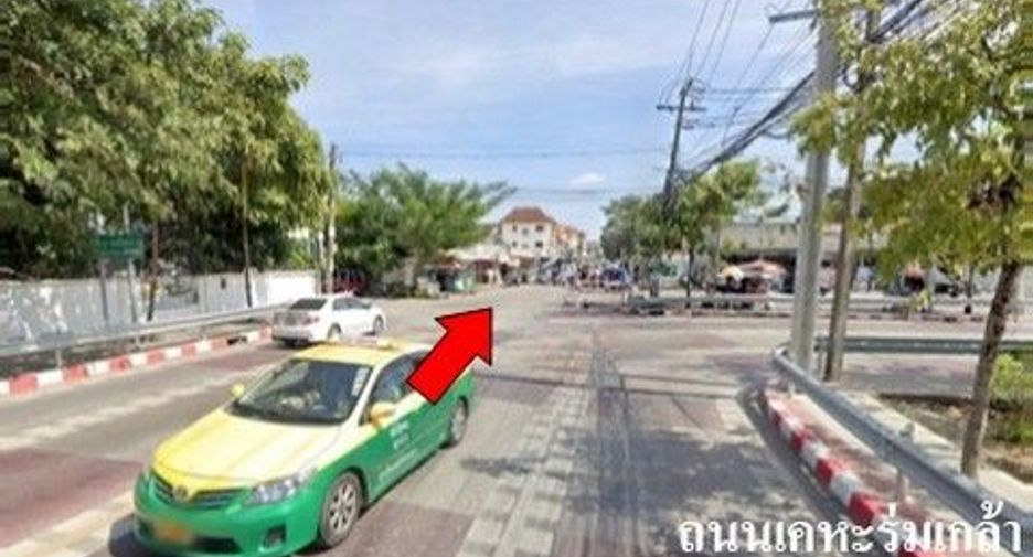 For sale 1 bed townhouse in Saphan Sung, Bangkok