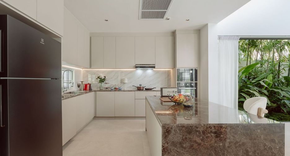 For sale 4 bedrooms villa in Thalang, Phuket