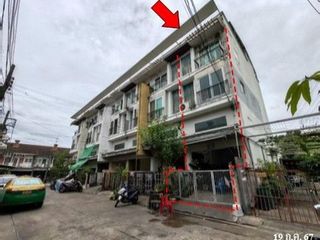 For sale 1 bed townhouse in Wang Thonglang, Bangkok