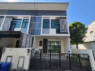 Продажа 1 кровать таунхаус в Bang Bua Thong, Нонтабури