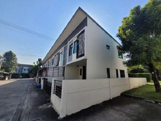 Продажа 1 кровать таунхаус в Bang Bua Thong, Нонтабури