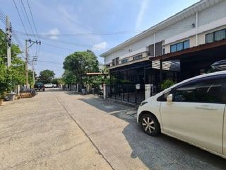 Продажа 1 кровать таунхаус в Bang Bua Thong, Нонтабури