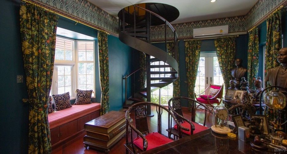 Casa en venta de 5 habitaciones en Yan Nawa, Bangkok