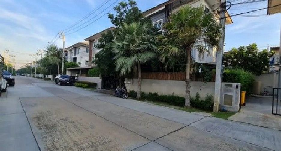 Haus zum Kauf mit 1 Zimmer in Bang Bua Thong, Nonthaburi