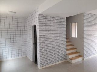 Продажа 1 кровать таунхаус в Bang Bua Thong, Нонтабури