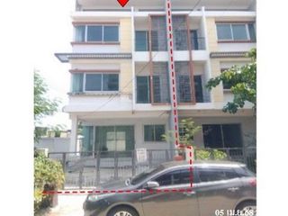 For sale 1 bed townhouse in Lat Krabang, Bangkok