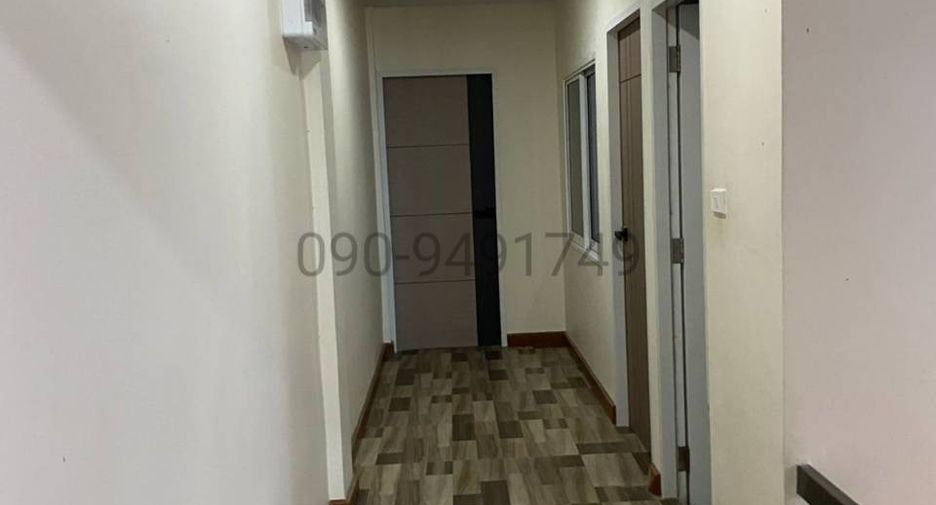 For rent 3 bedrooms townhouse in Don Mueang, Bangkok
